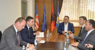 Ministri i Arsimit, Shyqiri Bytyqi premton ndarje të kuotave për studentët shqiptarë nga Mali i Zi