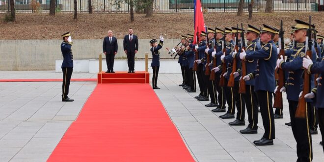 Ministri, Ejup  Maqedonci, priti në vizitë zyrtare ministrin e Mbrojtjes Kombëtare të Republikës së Turqisë, Jashar Guler  