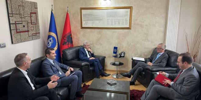 Kryetari i Bashkimit Demokratik për Integrim, Ali Ahmeti, bisedoi me ambasadorin e Italisë, Andrea Silvestri