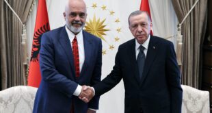 Kryeministri, Edi Rama, ka biseduar përzemërsisht me kryetarin e Turqisë, Rexhep Taip Erdogan