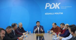 Kryetari i PDK-së, Memli Krasniqi, ka takuar dhe ka biseduar me Këshillin Politik të partisë