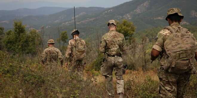 Qindra trupa ushtarake të Britanisë së Madhe kanë zbarkuar në Kosovë në radhët e forcave paqeruajtëse të KFOR-it