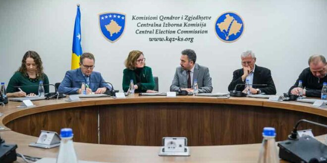 Komisioni Qendror i Zgjedhjeve, ka njoftuar se kryetari i këtij institucioni, Kreshnik Radoniqi, ka pritur në takim eurodeputeten, Nathalie Luaso