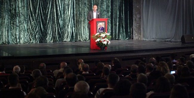 Ministria e Punëve të Lashtme mbanë mbledhje komemorative për diplomatin Xhafer Ahmeti