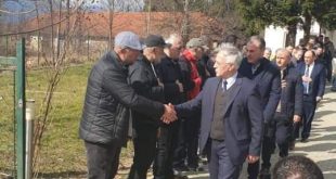 Fatmir Limaj, Jakup Krasniqi, Bilall Sherifi dhe zyrtarë tjerë të Nismës qëndruan për ngushëllime në familjen e Qerim Kelmendit