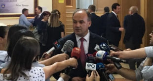 Enver Hoxhaj: I takon sekretarisë dhe Kuvendit që ta interpretojë mbylljen e seancës konstituive të Kuvendit