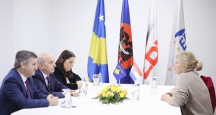 Kryetari i LDK-së, Isa Mustafa është takuar sot me ambasadoren e Kroacisë në Kosovë, Marija Kapitanoviq