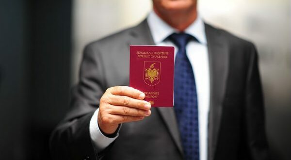 Për Komisionin Evropian, “Pasaportat e arta” të qeverisë Rama i hapin dyert krimit të organizuar