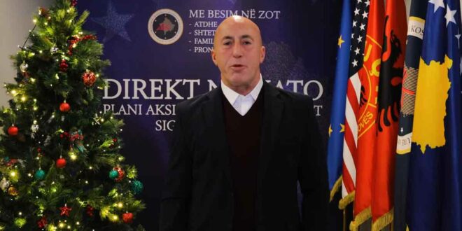 Kryetari i AAK-së, Ramush Haradinaj, për nder të Krishtlindjeve, viziton shumë familje të krishtera për t’iu uruar këtë festë