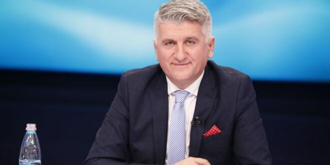 Agron Gjekmarkaj: Ndarja mes PD-së së madhe dhe PD-së së vogël do të jetë vetëvrasja e madhe që do të na çojë drejt asgjësimit