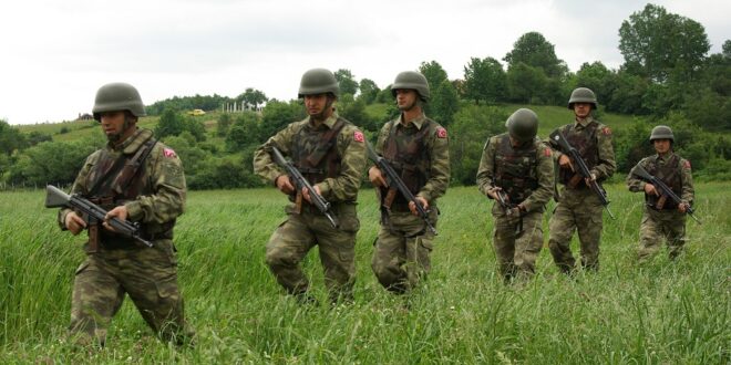 Ushtarët e NATO-s në Kosovë, nga Turqia, kanë kryer një patrullë të pavarur në pjesën Lindore të Kosovës