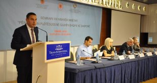 Në Tiranë ka filluar Seminari i XIV-të mbarëkombëtar për mësimin plotësues për gjuhën shqipe në diasporë