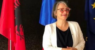 Franca rreshtohet gjithmonë për krah Amerikës, edhe për “non gratat” konfirmon ambasadorja e Francës në Shqipëri, Elizabet Barsak