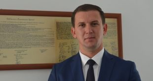 Emanuel Demaj, sekretar i Partisë Shqiptare Demokristiane të Kosovës: Koalicioni me PDK nuk është prishur