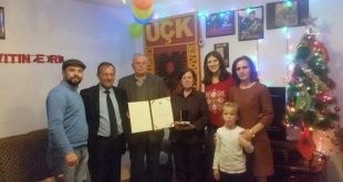 Kryetari Thaçi ka ndarë dekoratën me Urdhrin "Luftëtari i Lirisë, Adem Jashari", për dëshmorin e kombit Lulëzim Guta