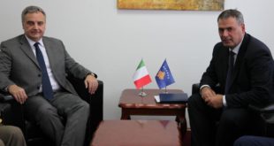 Ministri Haki Demolli prit në vizitë ambasadorin e Italisë, Piero Sardi