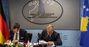 Haradinaj dhe ambasadori, Heldt, nënshkruam memorandumin për krijimin e Parkut për Inovacion dhe Trajnim në Prizren