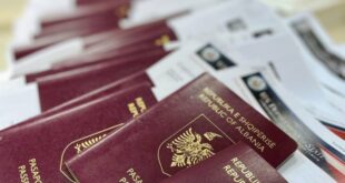 Komisioni Europian sërish paralajmëron Shqipërinë në lidhje me të ashtuquajturat Pasaportat të arta