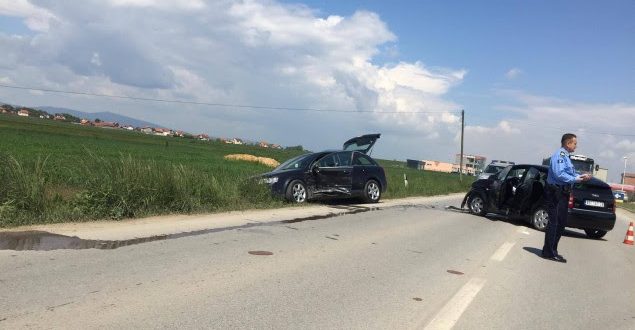 Policia e Kosovës apelon të gjithë pjesëmarrësit në trafik që të jenë të kujdesshëm dhe sa më vigjilentë