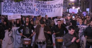 Në Serbi vazhdojnë protestat kundër “diktaturës” të instaluar nga Vuçiqi