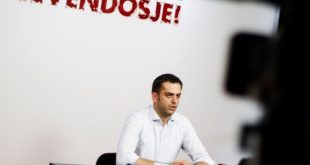 Deputeti Vetëvendosje, Driton Çaushi, ka dhënë dorëheqje të parevokueshme nga të gjitha pozitat në strukturat e kësaj partie