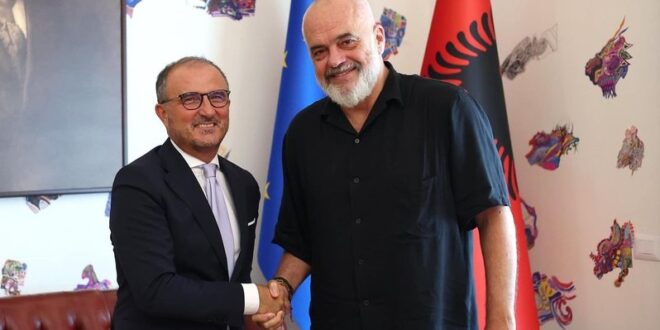 Kryeministri i Shqipërisë, Edi Rama është takuar me ambasadorin, Luigji Soreca