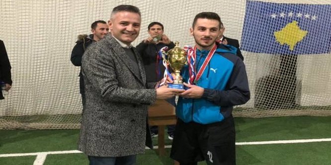 Në Skenderaj U Mbajt Turneu Kupa Pavarësia Në Futboll Të Vogël Për Nder Të Festës Së