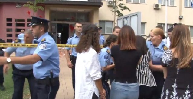 Policia e Kosovës arrestoi 8 aktivistë të Vetëvendosjes