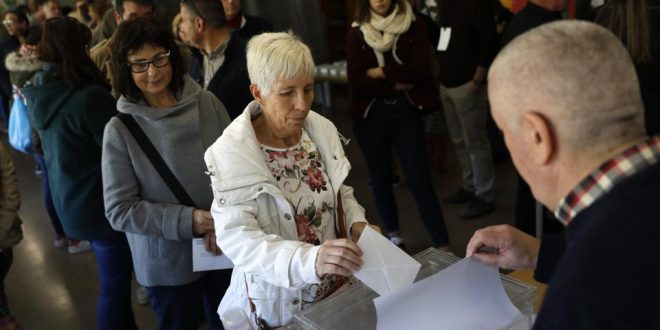 Pas numërimit të votave, partitë pro pavarësisë kanë siguruar shumicën në parlamentin rajonal të Katalunjës
