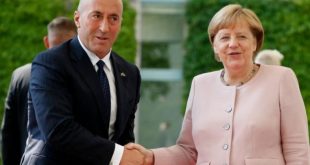 Kryeministri Haradinaj, pranon një letër urimi për festat e fundvitit nga kancelarja gjermane, Angela Merkel