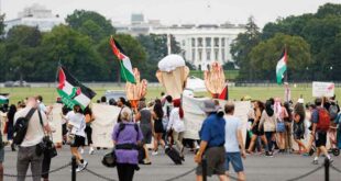 Qindra qytetarë pro-palestinezë në Amerikë. protestuan para Shtëpisë së Bardhë kundër kryeministrit izraelit B. Netanyahu