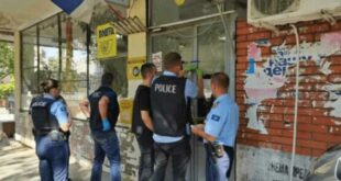 Policia e Kosovës mbylli nëntë objekte të Postës së Serbisë në veriun e vendit